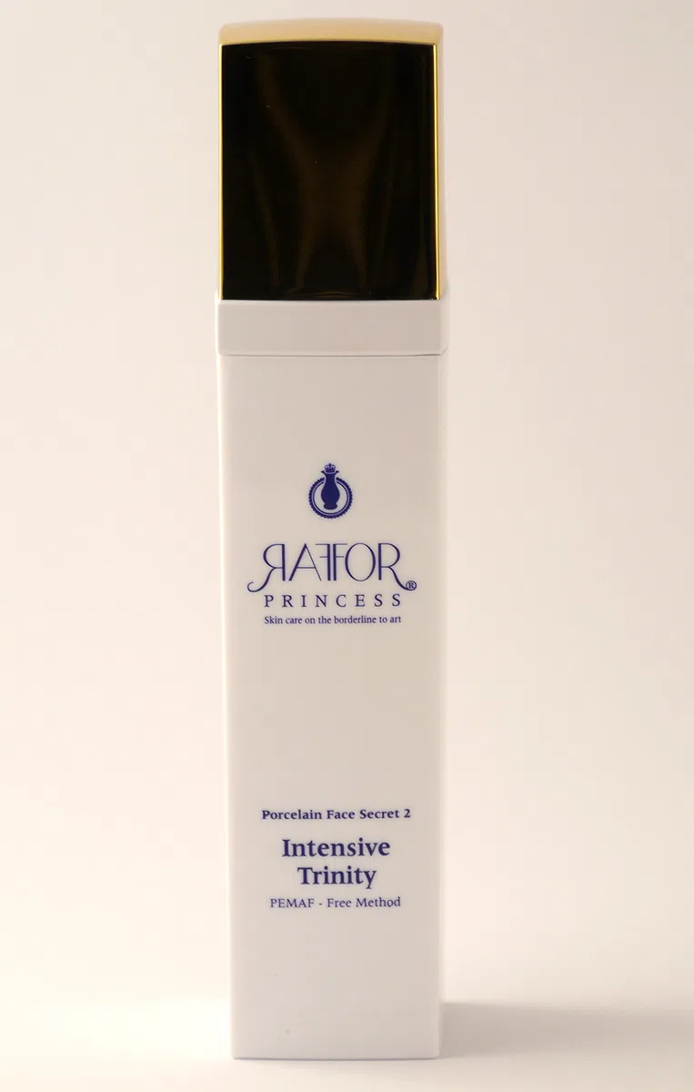 Intensive Trinity Serum 50 ml. - hochdosierte, intensive Anti-Aging Pflege mit hoher Konzentration von Coenzyme Q10, Vitamin E und Hyaluronsäure.