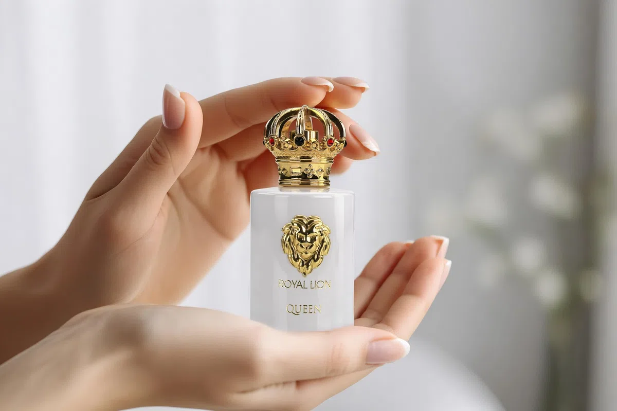 ROYAL LION QUEEN Extrait de Parfum für Damen – Sinnlicher Amberduft mit blumig-holziger Note – Langanhaltend & luxuriös