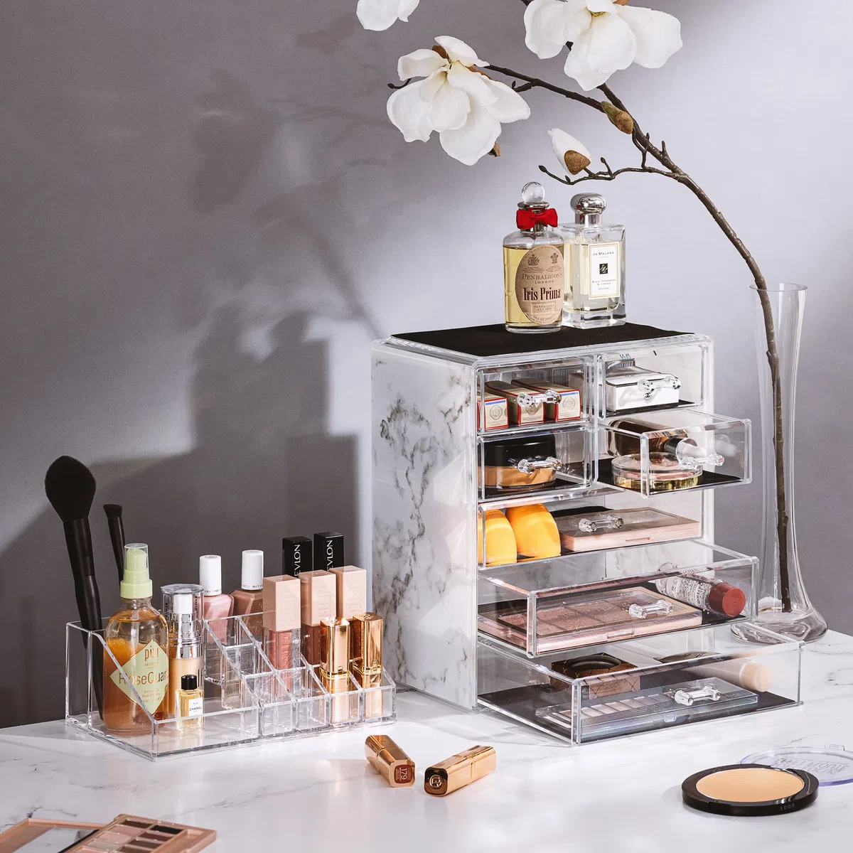 Sorbus Aufbewahrungsbox aus Acryl, geräumiges Design, ideal für Badezimmer, Kommode, Schminktisch und Arbeitsplatte
