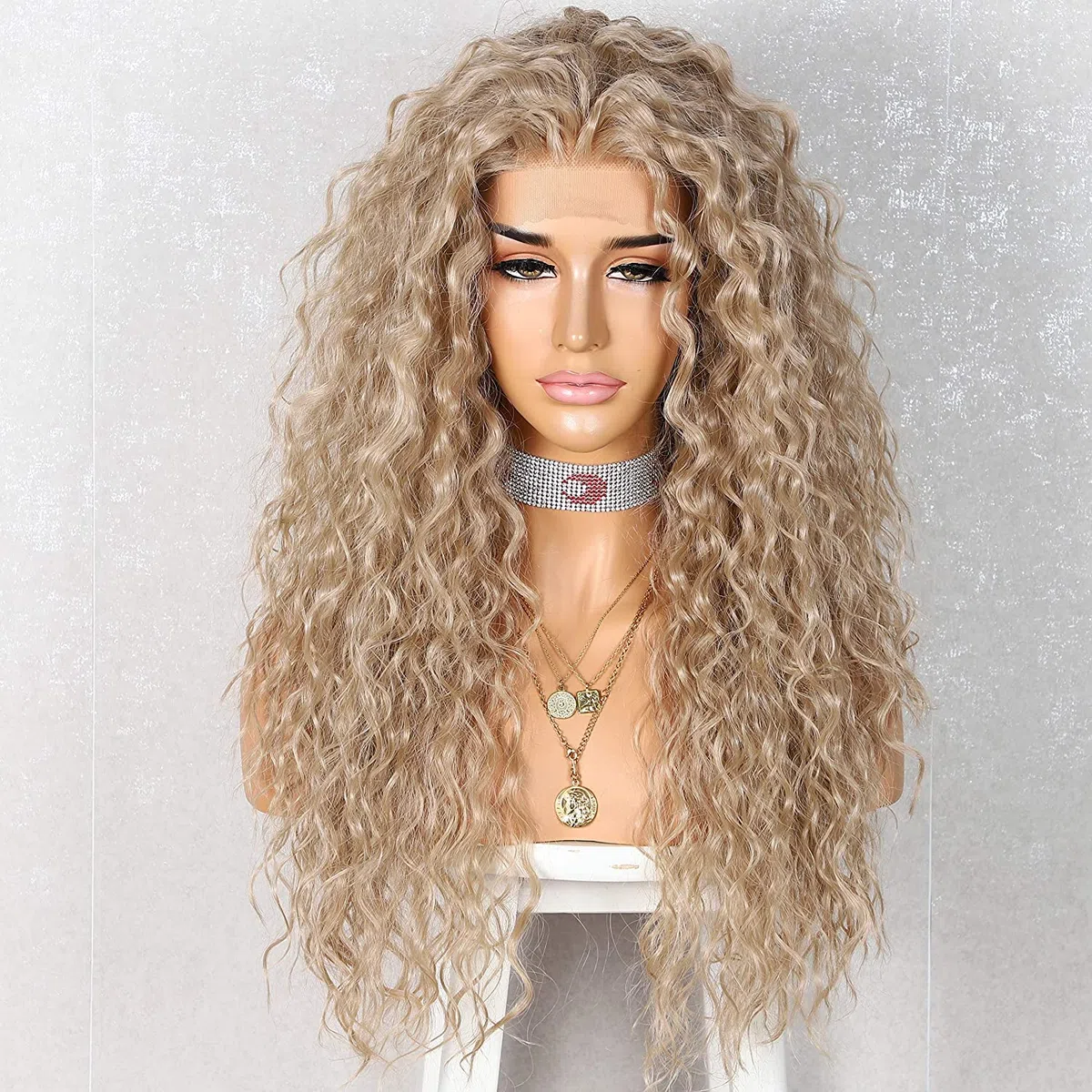 Sapphirewigs Lockige Lace Front Perücke Asche Gold Synthetische Perücken für Frauen 13x3 Tägliche Tragen Party Weihnachten Halloween Hitzebeständige 26 inch