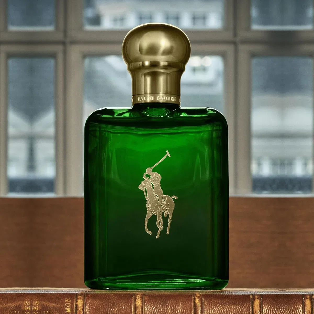 Ralph Lauren Polo Eau de Toilette für Herren, maskuliner Duft mit Pinie, Basilikum & Eichenmoos, holzig-krautige Nuancen, 200 ml